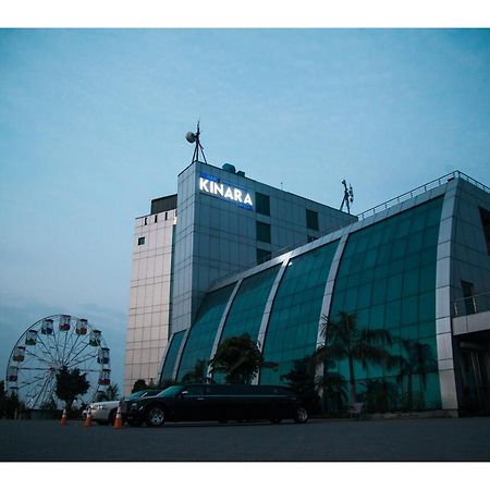 Hotel Akbars Kinara 锡亚尔科特 外观 照片